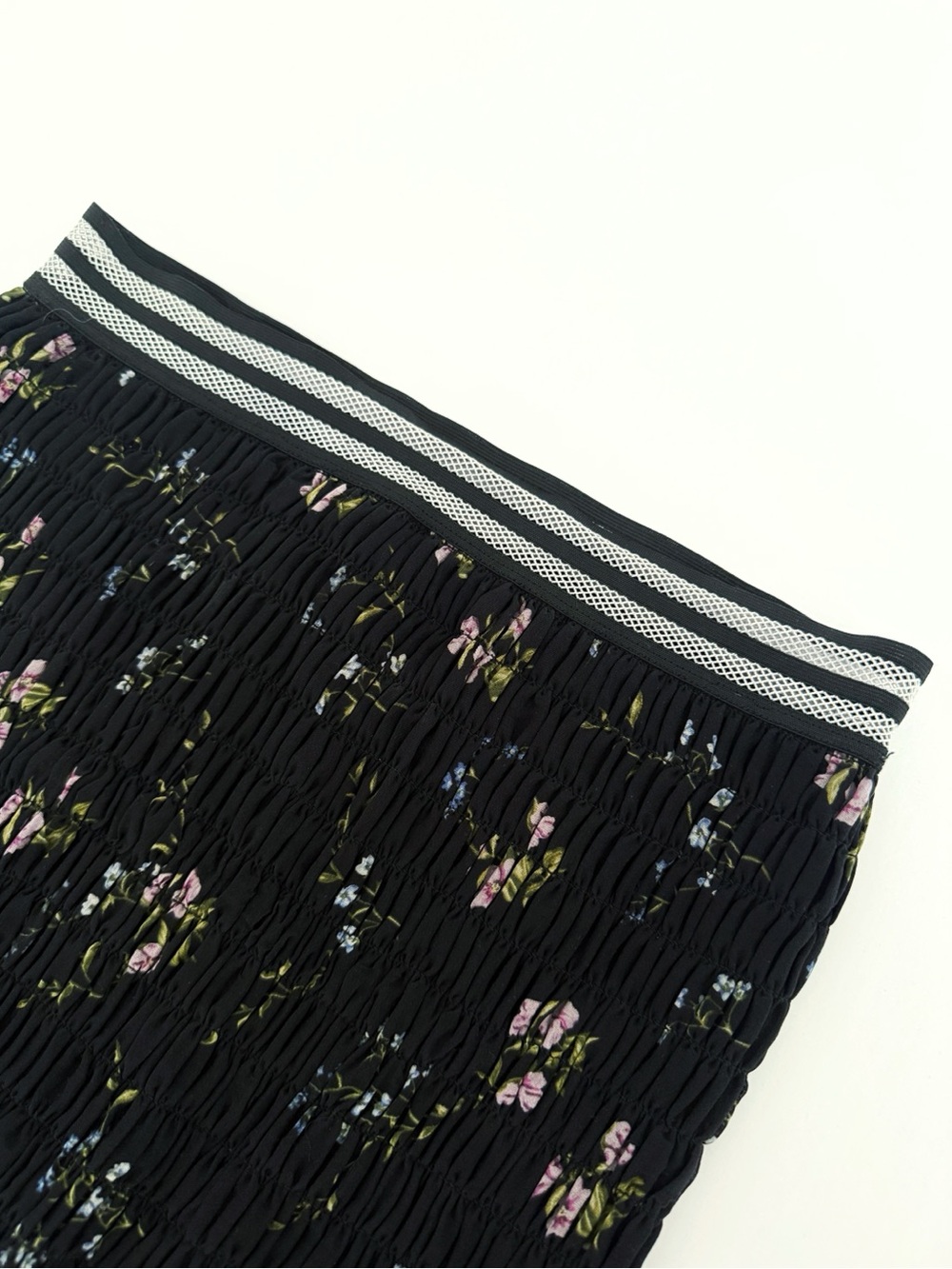 FOR LOVE AND LEMONS ODETTE BLACK FLORAL PRINT SILK MINI SKIRT - Picture 4 of 9
